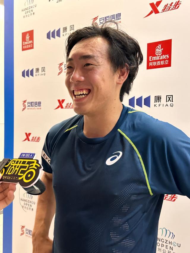 官网观看-张奔斗：努力冲击ATP百强的，还有这个香港小伙子